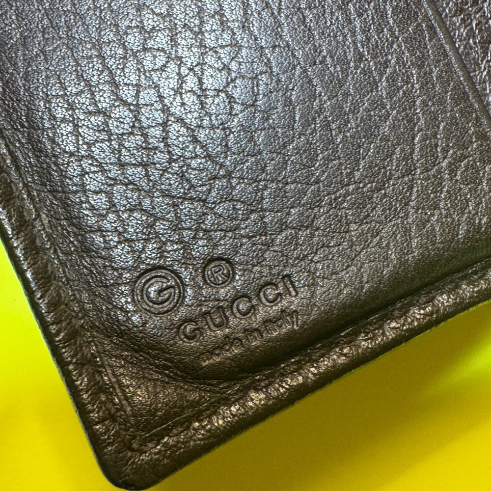 Gucci Classic Black Sofa Leather Men's Bifold Wallet in good condition - Picture 8 of 15
